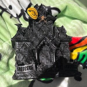Black Haunted House decor 🏚️🏮 (lights up!!)